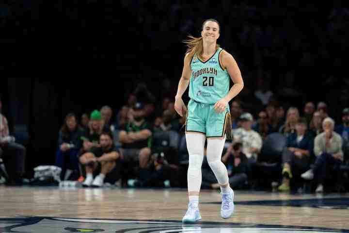 WNBA季后赛半决赛G1:自由人82-92不敌梦想 约内斯库27分 韩旭3分